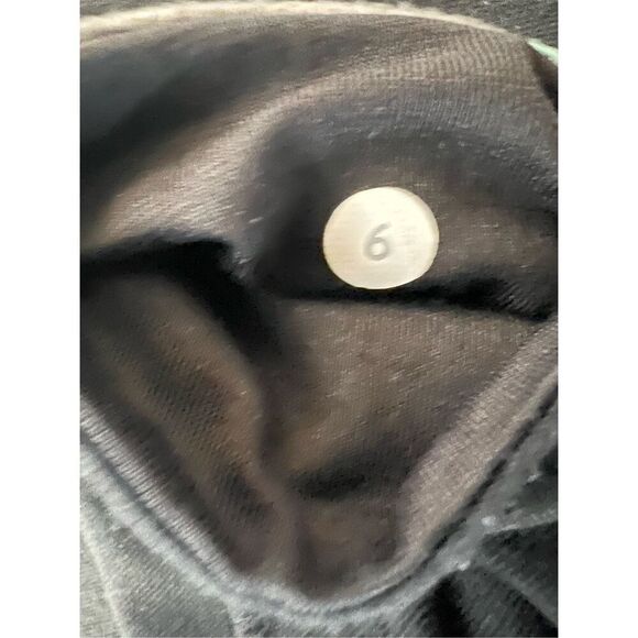 Lululemon Black / Quilting Flare Leg Groove Pants Size 6 - Picture 4 of 7